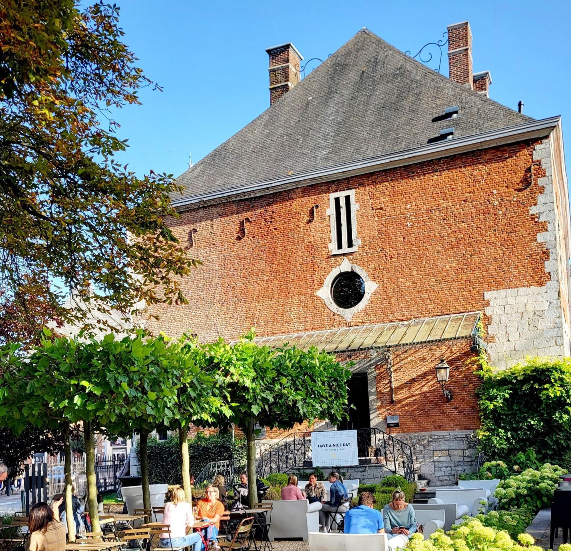 Hotel Le Manoir Марш ан Фамен Екстериор снимка